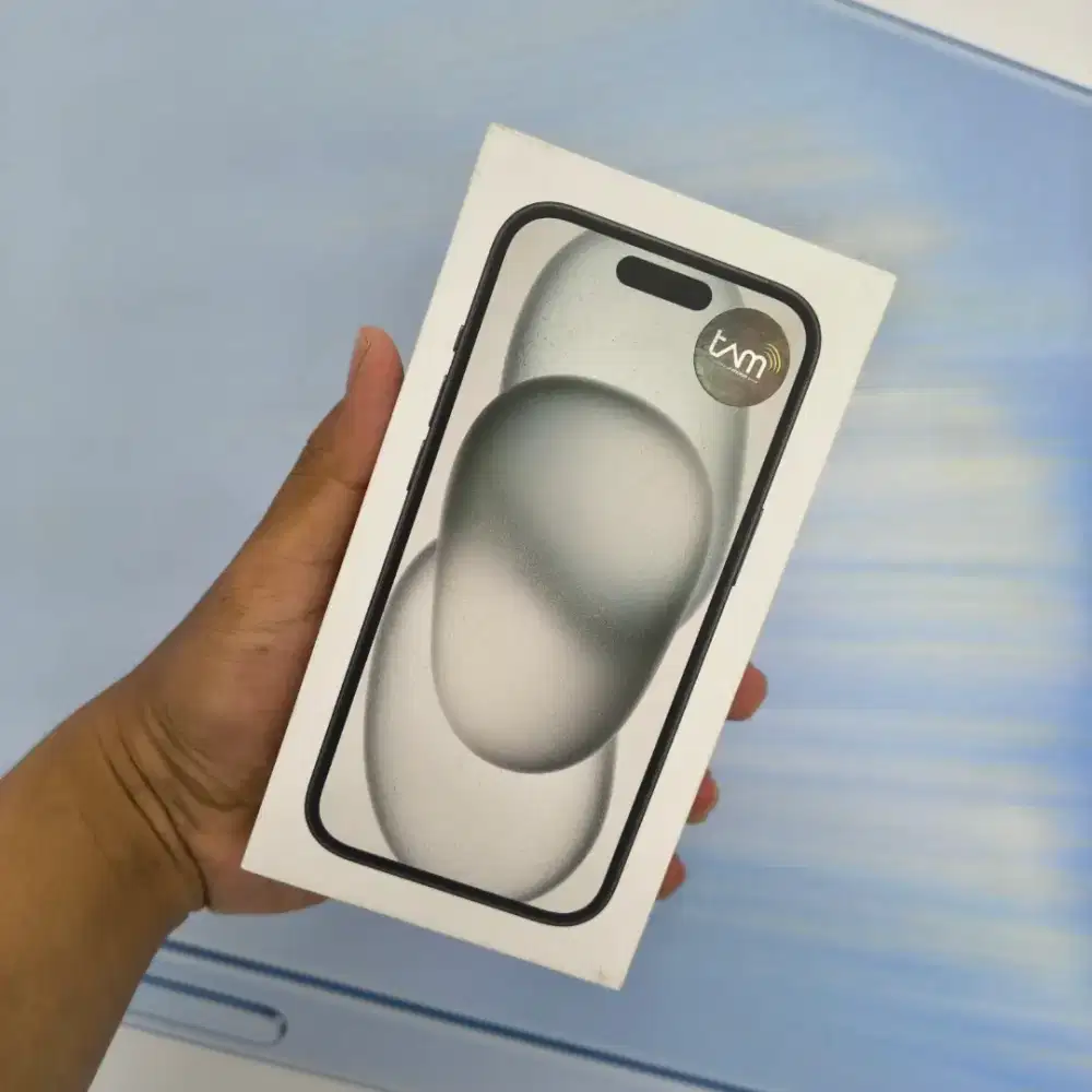 iPhone 15 128GB BNIB
