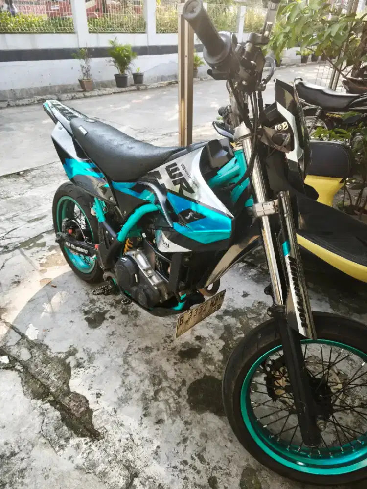 Yamaha WR155 modif supermoto