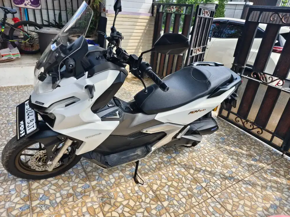 Honda Adv 160 Abs MULUS Warna Putih Dove