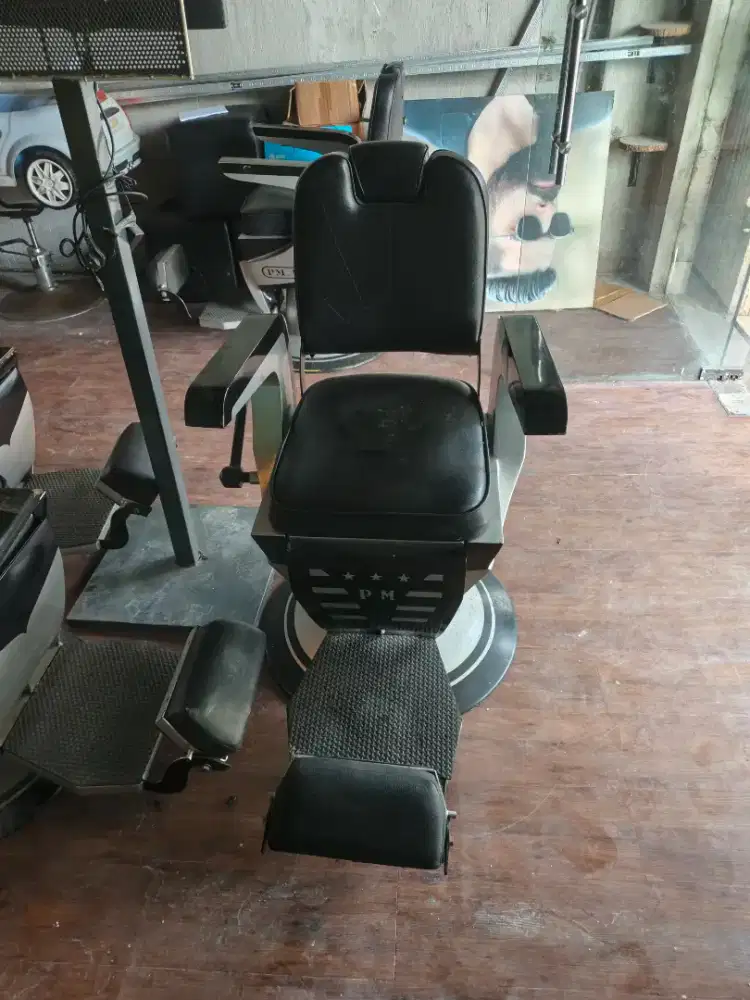 Kursi Barbershop Pinter Mend (Bekas namun masih prima)