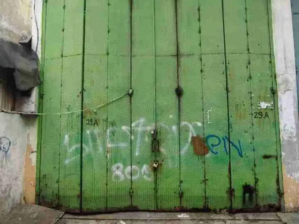 Dijual Rumah Tua Hitung Tanah  Jl. Laksana Jembatan Lima