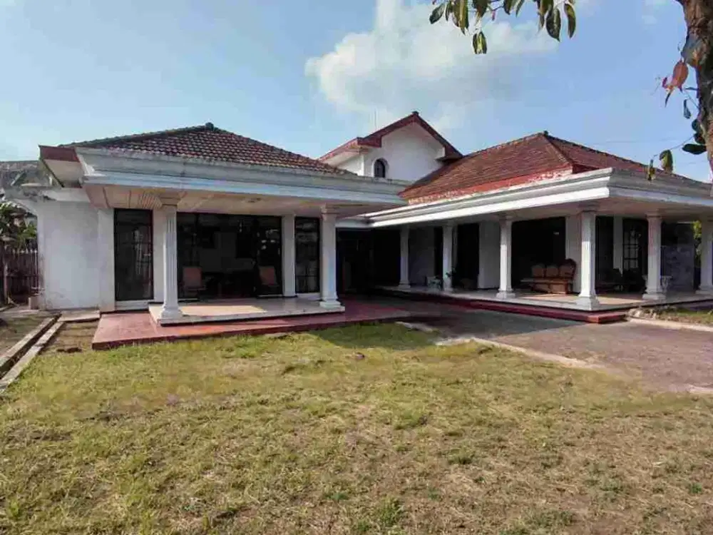 Dijual Rumah Clasic Lokasi Dekat Jalan Poros Di Blimbing Kota Malang