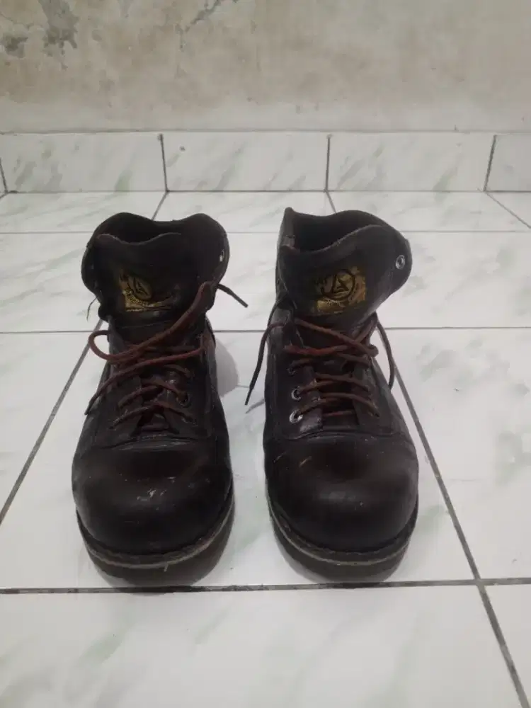 Sepatu kulit untuk Touring / Proyek pelindung besi