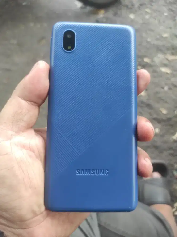 Samsung A01 core, Ram 2/32 gb. HP siap pakai.