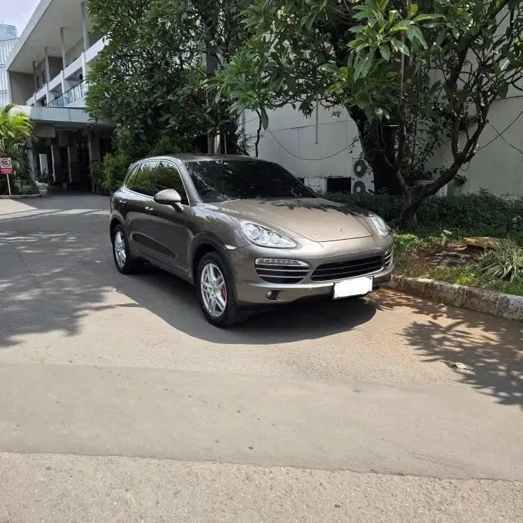 2013 Porsche Cayenne 3.6 V6 AT ODO 40000