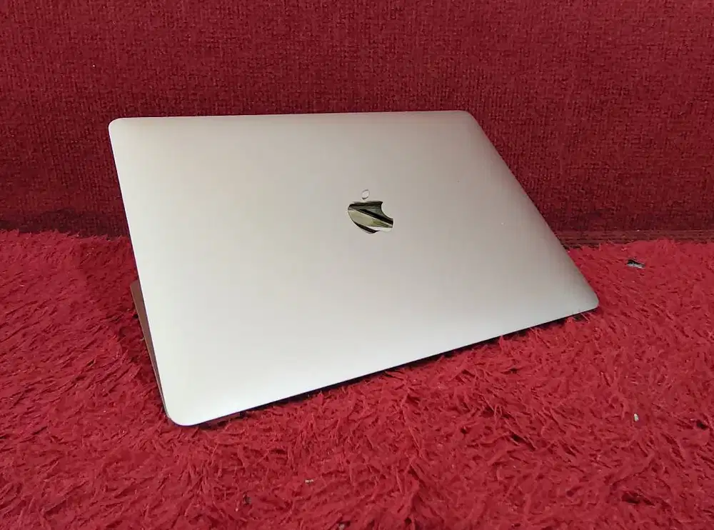 Laptop MACBOOK AIR 2020 Core i3 RAM 8GB SSD 256GB (Ex iBox) MALANG