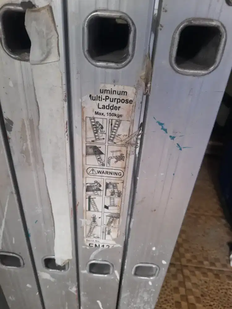 Tangga muktifungsi ladder EN 131