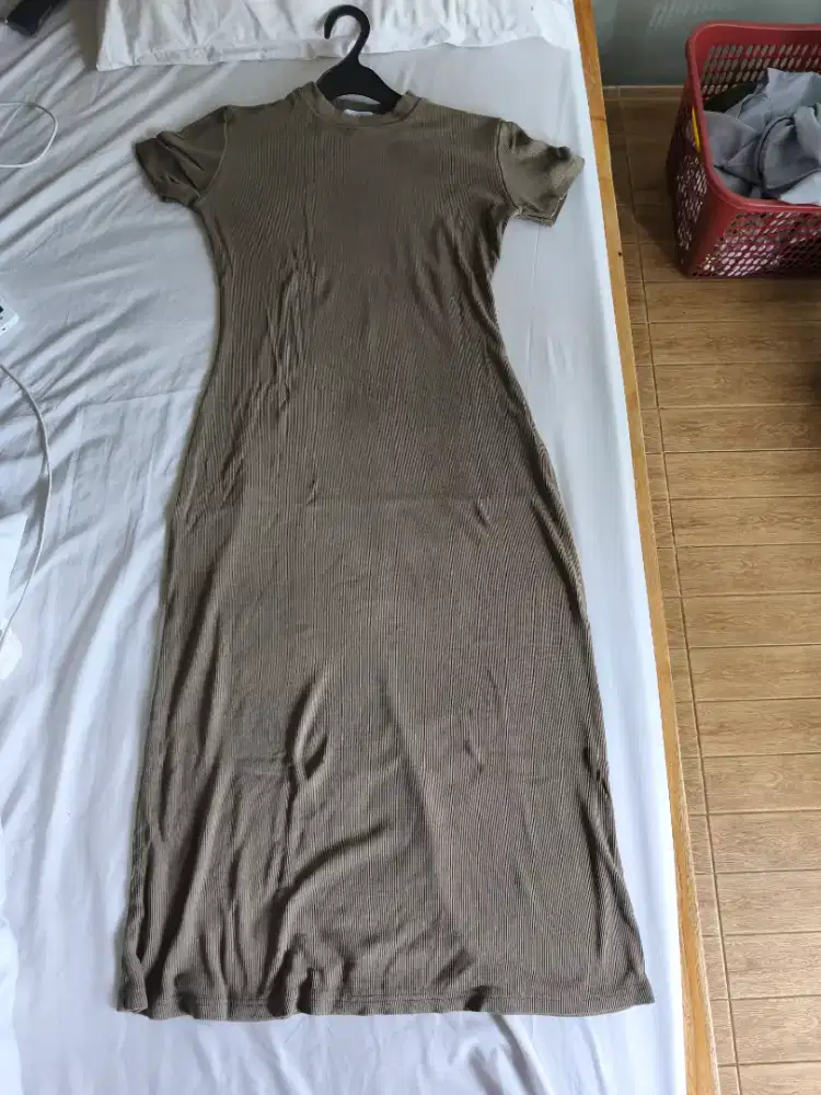 dress wanita preloved