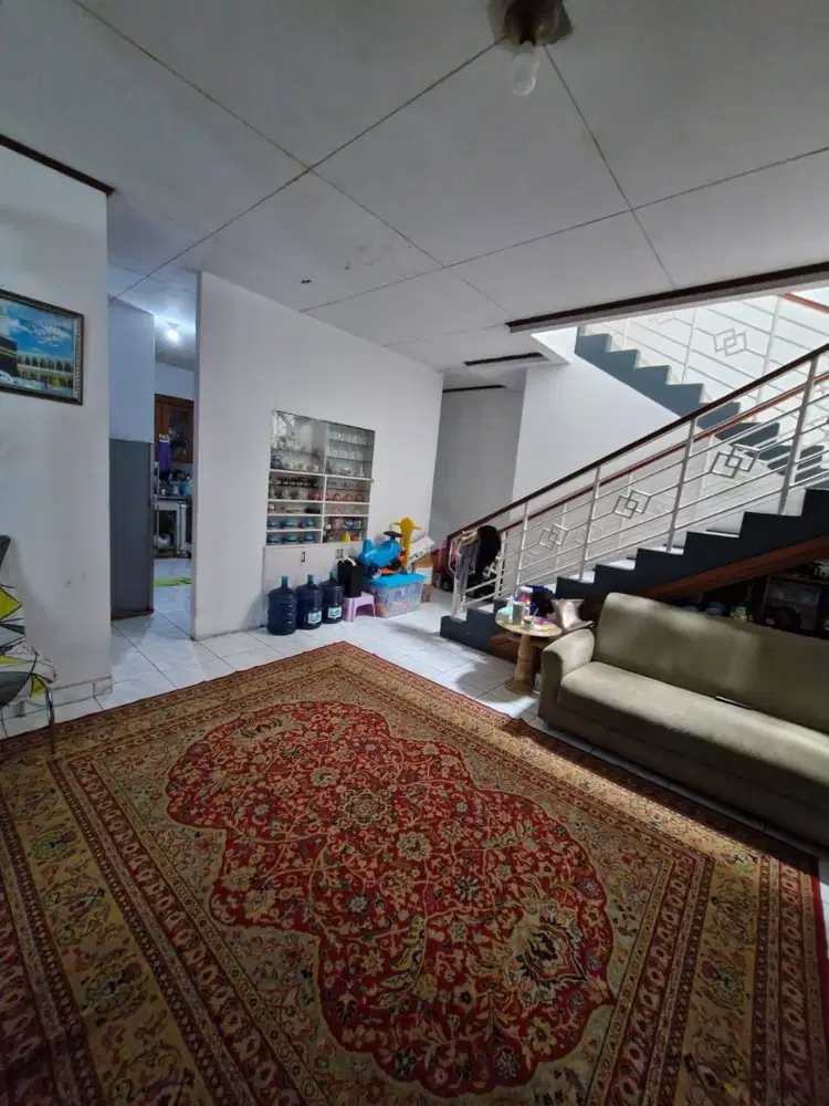 Dijual Rumah 2 Lantai Di Jalan Kembar Bandung