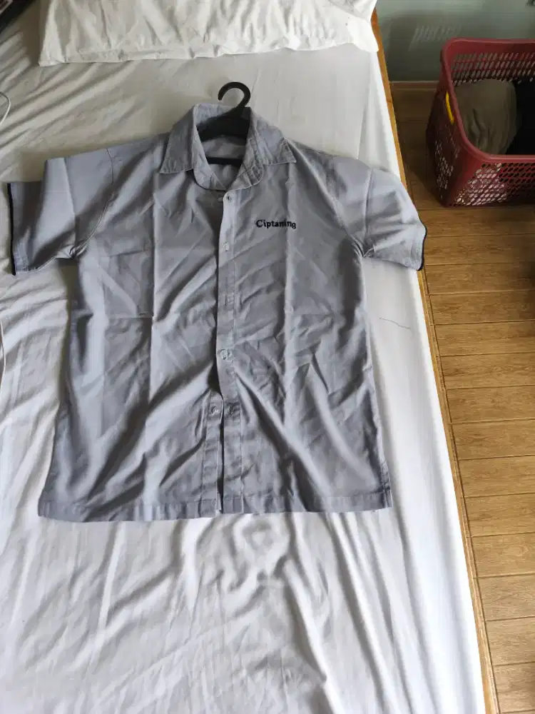 kemeja cowo preloved