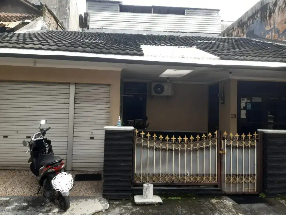 Rumah Seturan Dalam Perumahan