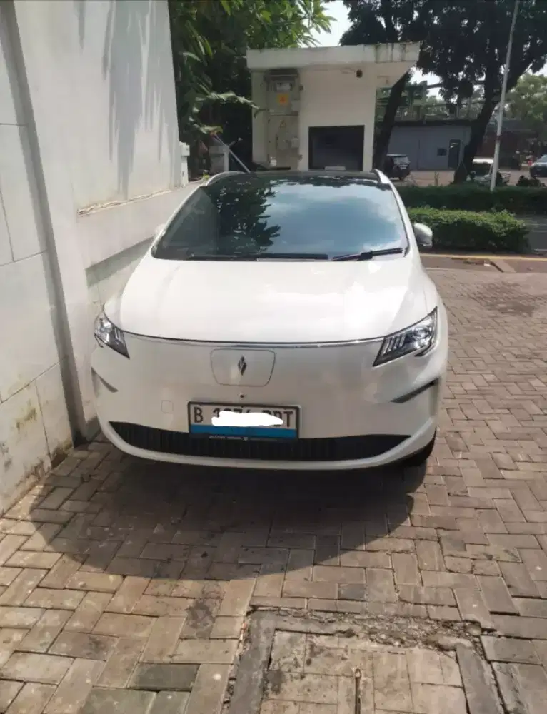 Aletra L8 ex test car