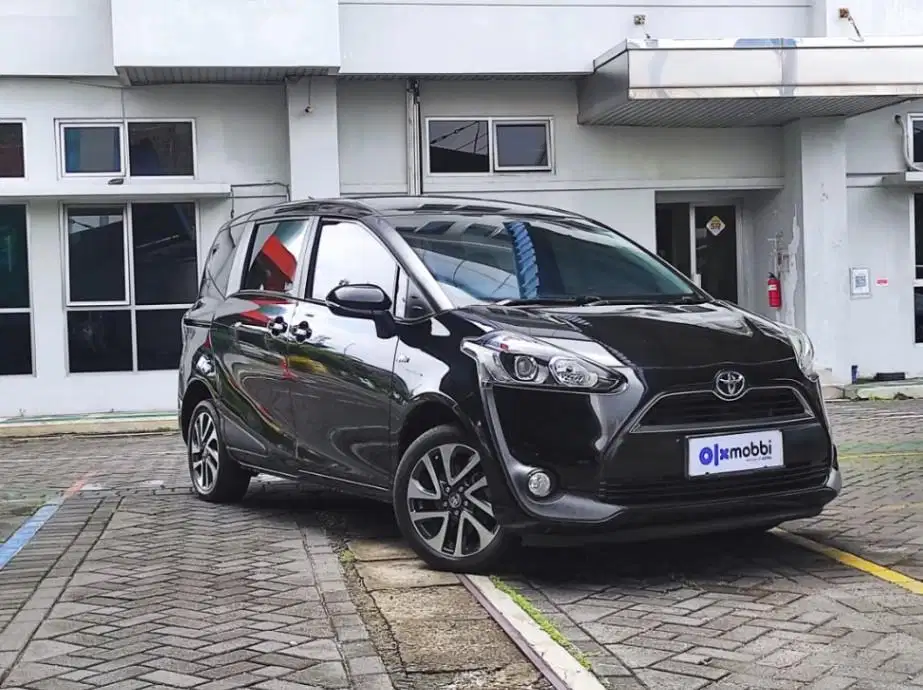 DP MURAH Sienta 1.5 V Bensin-AT-2017 WZC