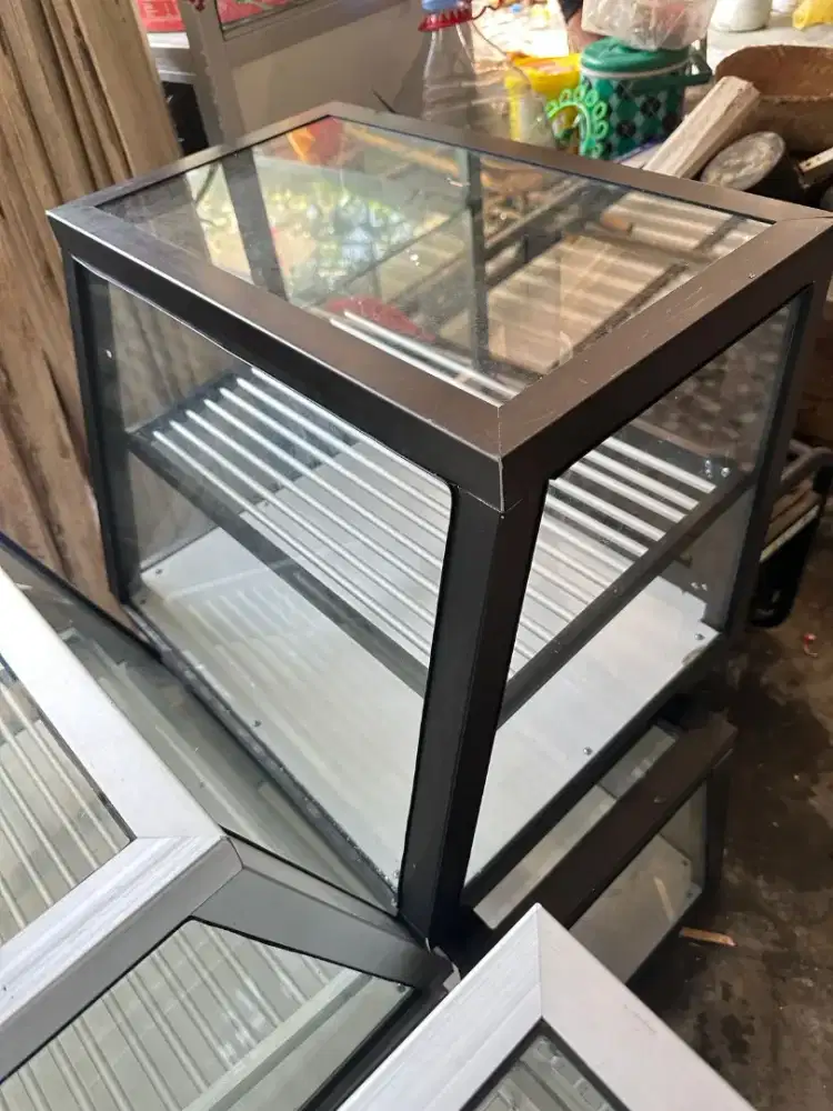 Etalase ayam goreng kentaki kentucky friedchicken