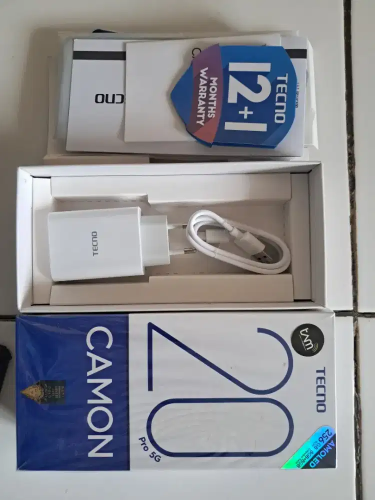 Tecno Camon 20 Pro 5G 8/256 Mulus Like New