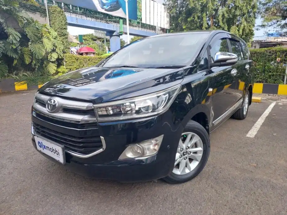 LOW DP Toyota Kijang Innova 2.0 Q Bensin-AT 2017 EYB