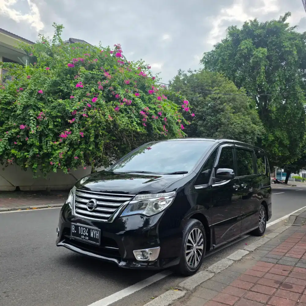 Rapi Banget. KM 83. NISSAN SERENA HWS 2015 Hitam