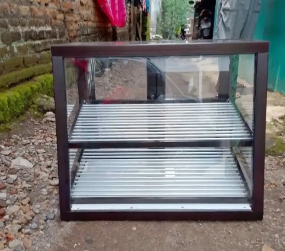 Etalase ayam goreng 2 rak warna cokelat