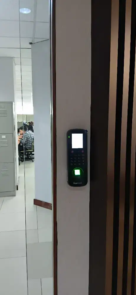 Jasa Instalasi Door lock