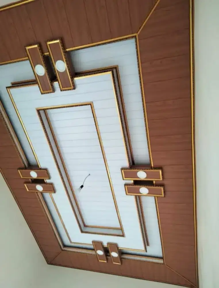 Tukang bangunan,perbaikan atap dan plafon terdekat