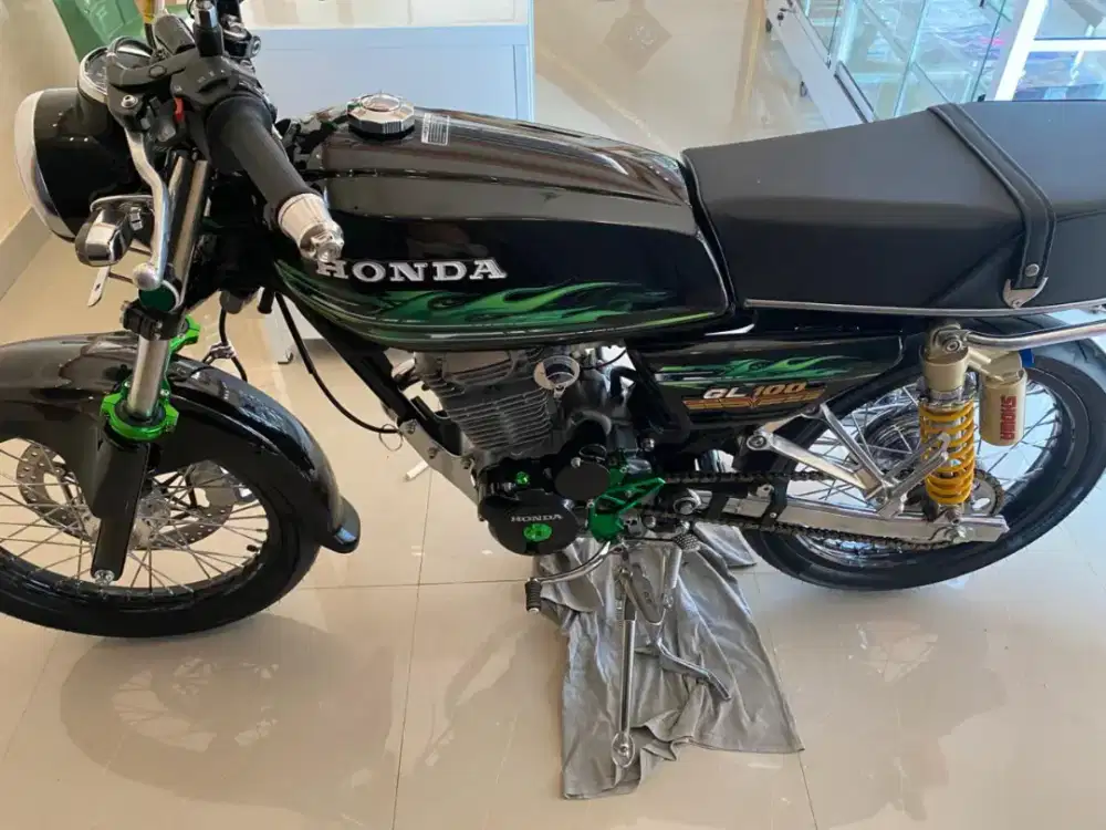 Di jual Honda GL 100 Thn 1982 Lengkap