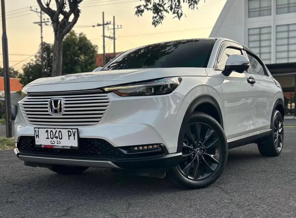 READY NEW HRV 1.5 SE CVT PANORAMIC 2023 MATIC KM 30rb PAJAK BLN 3/2027