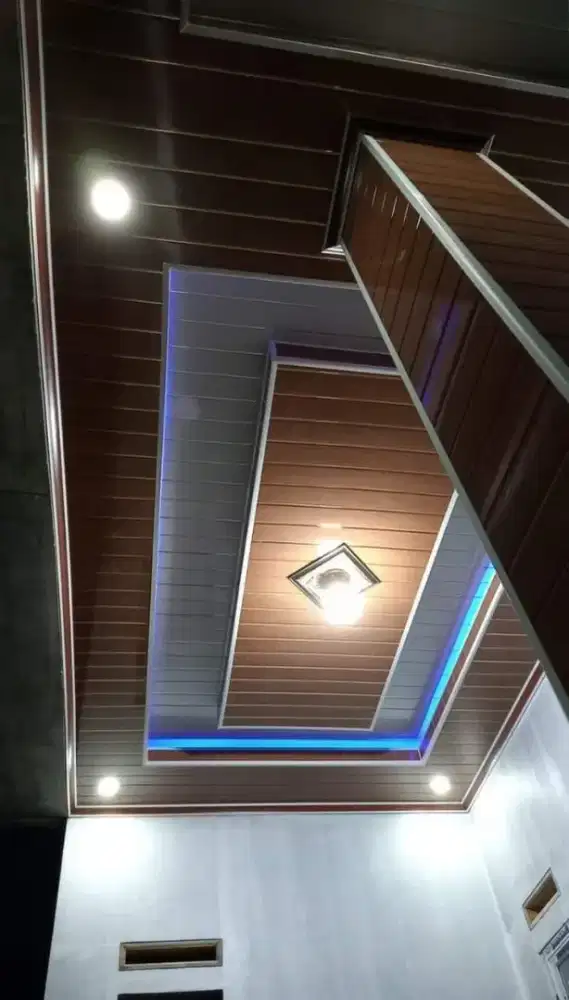 Tukang bangunan,perbaikan atap dan plafon serta renovasi