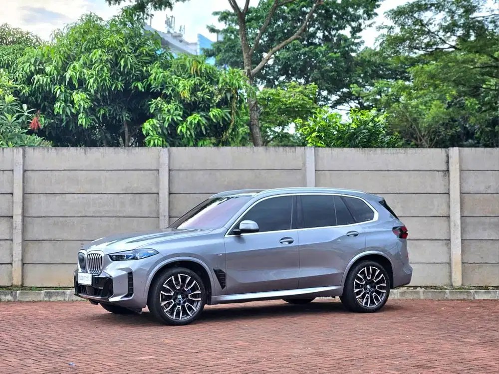 SUPER LOW ODO BMW X5 2025 M Sport Skyscraper Grey
