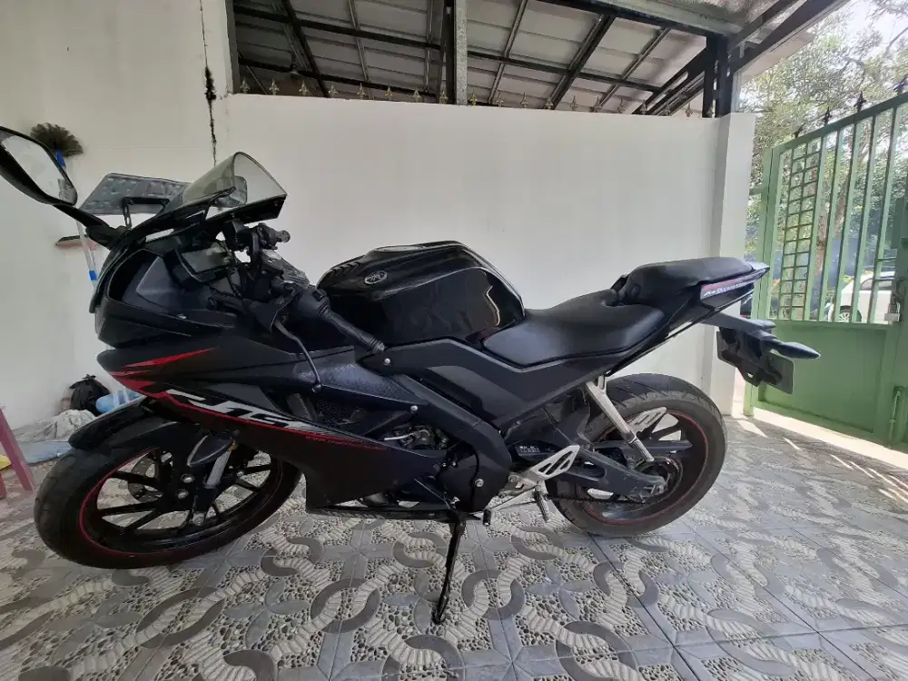 Motor R15 seken rasa baru