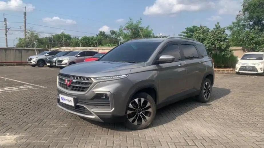 LOW DP Wuling Almaz 1.5 Smart Enjoy 7-Seater Bensin-AT 2022 8RV