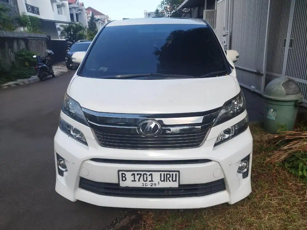 [ CASH TERMURAH ] Toyota Vellfire Z 2014 Putih