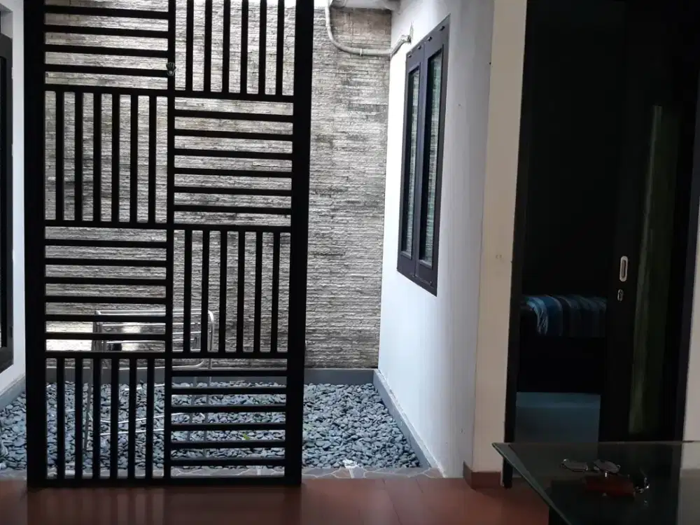 Di Jual Rumah Dekat Stasiun Depok, Super Strategis