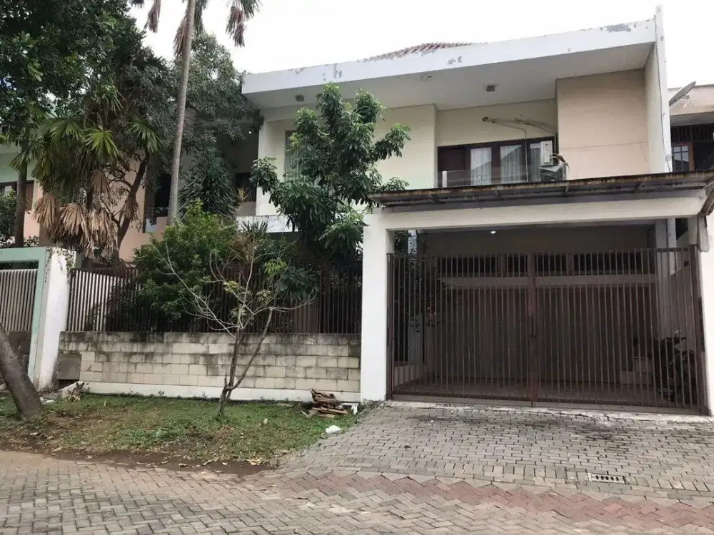 Dijual Rumah Bagus Perumahan Elit di Pakuwon City Cluster Westwood