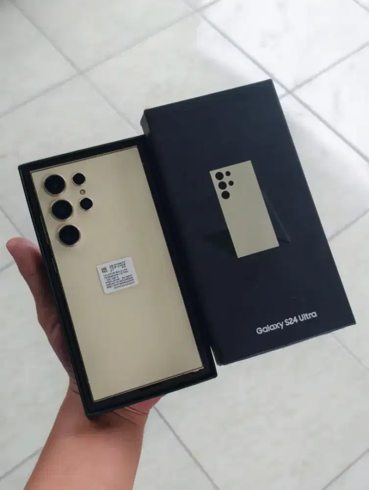 Samsung S24 Ultra 12/512GB SEIN Like New
