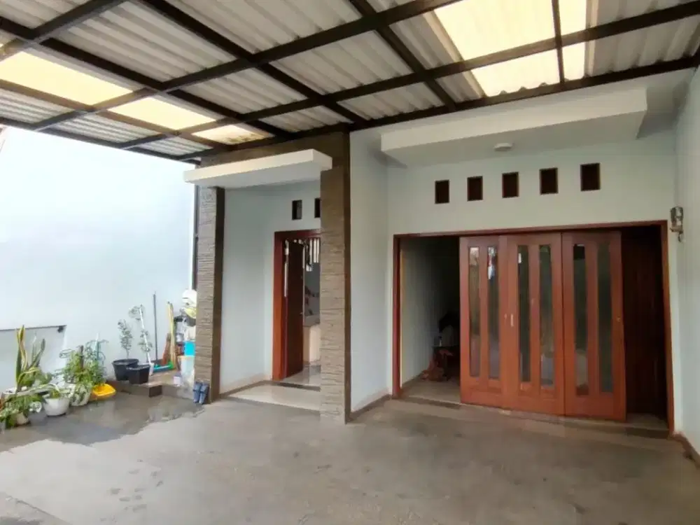 Rumah Siap Huni 2,5 Lantai di Taman Villa Meruya jakarta barat – 5 KT, Full/ Semi Furnish