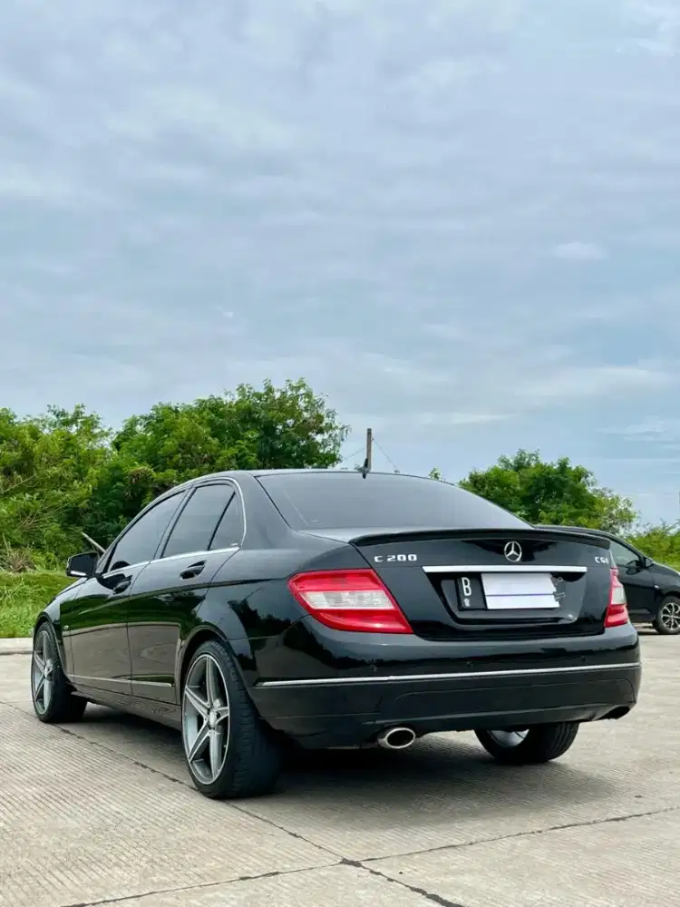 Mercedes Benz C200 CGI 2011