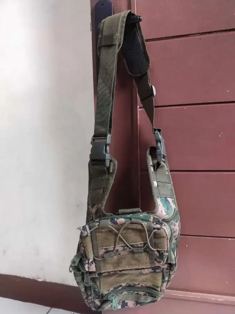 Tas selempang TNI AD