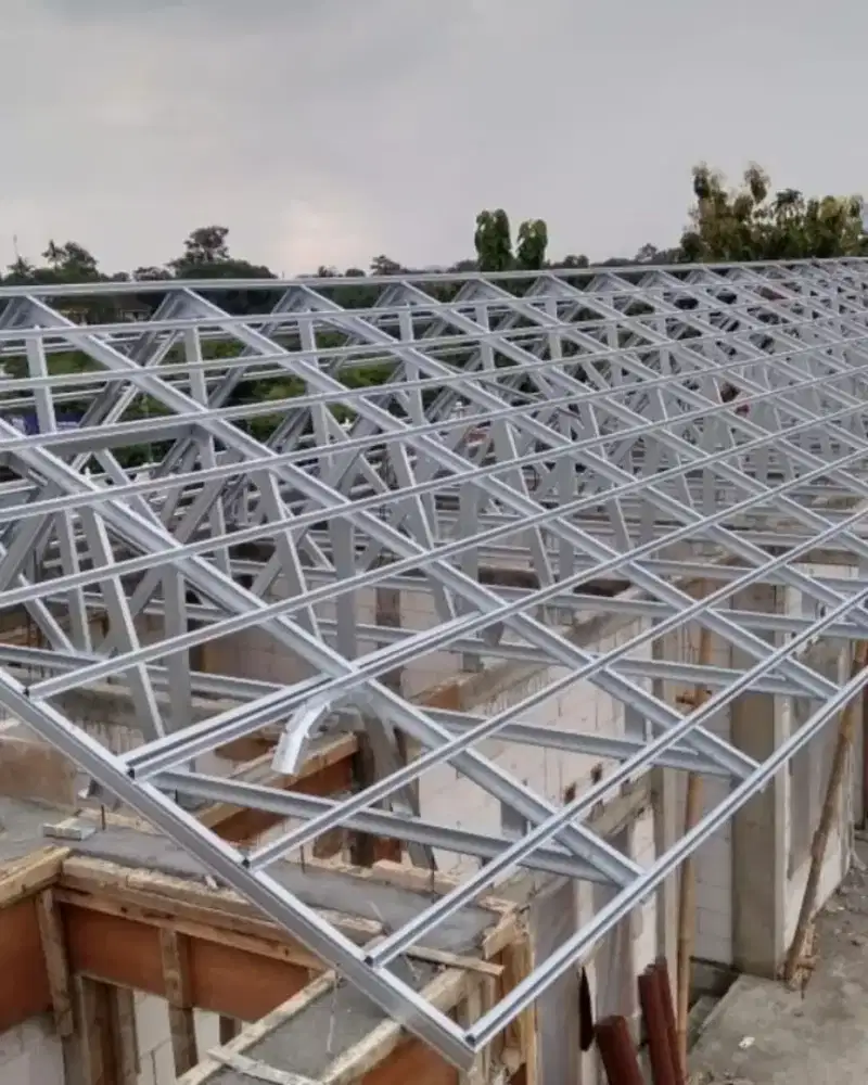 PERGANTIAN ATAP BAJA RINGAN DAN PLAFON