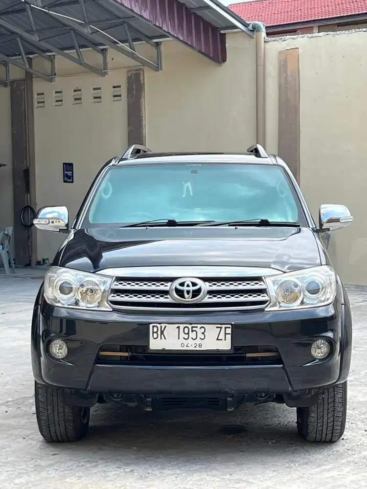 Toyota fortuner 2.7 G luxury at matic 2010