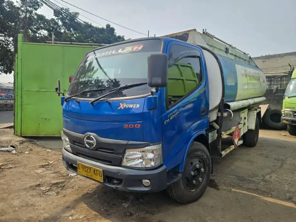 Hino dutro 130 HD tangki 5000 thn  2018 full ready alkon bbm