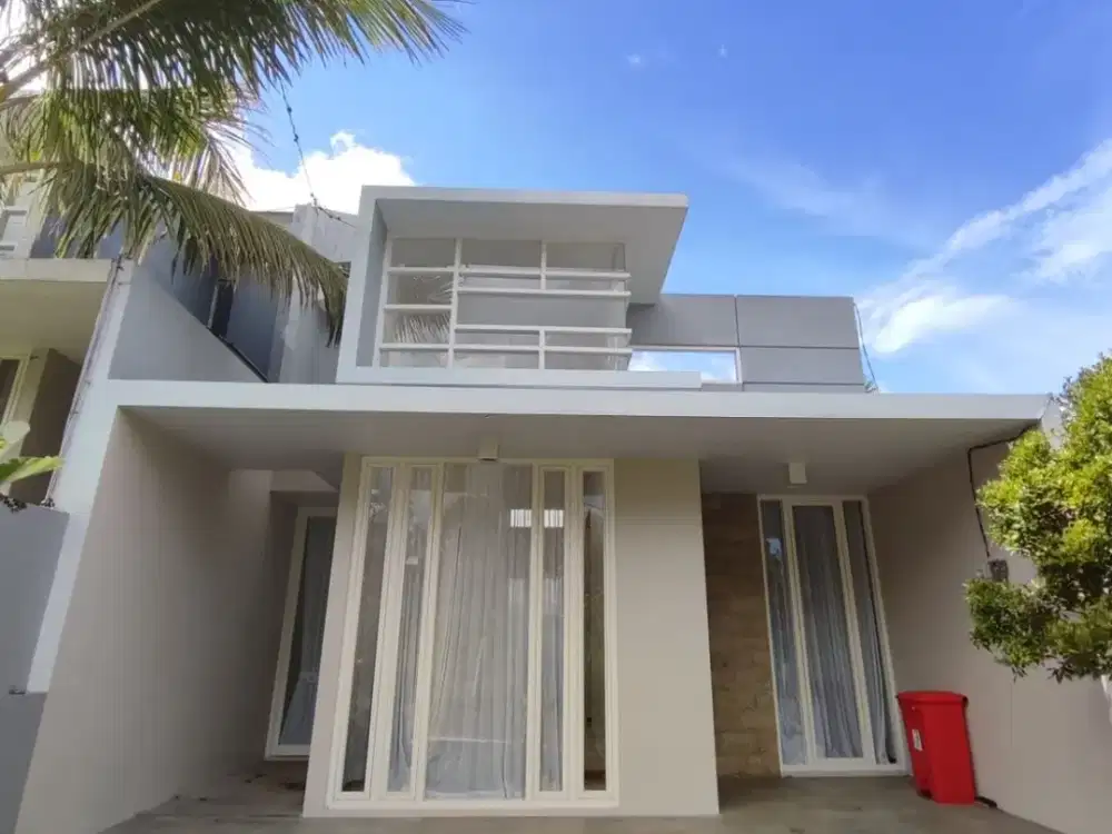 VILLA DIJUAL 1 LANTAI CARPORT LUAS LOKASI PANDERMAN HILLS