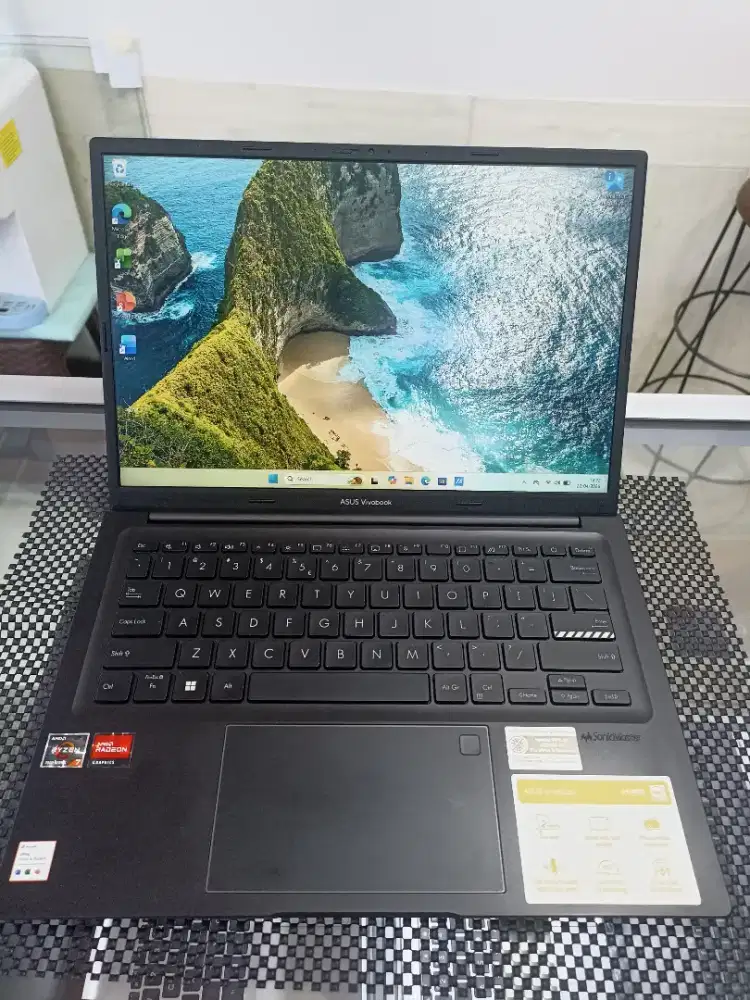 Asus Vivobook 14X M1405YA R7-7730U 16/512 Radeon Graphics! Murah Gan.