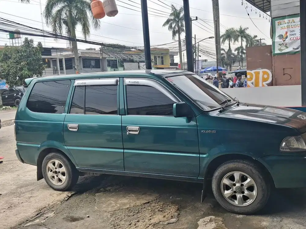 Kijang Super KF 83 Bensin