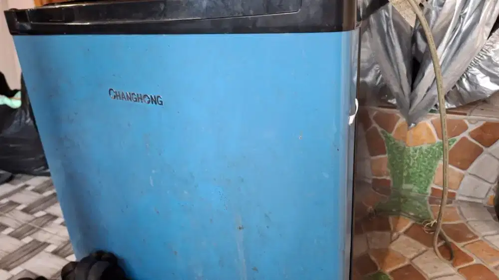 Kulkas frezzer mini atau kecil