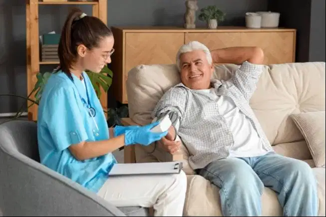 DIBUTUHKAN PERAWAT LANSIA KHUSUS PEREMPUAN