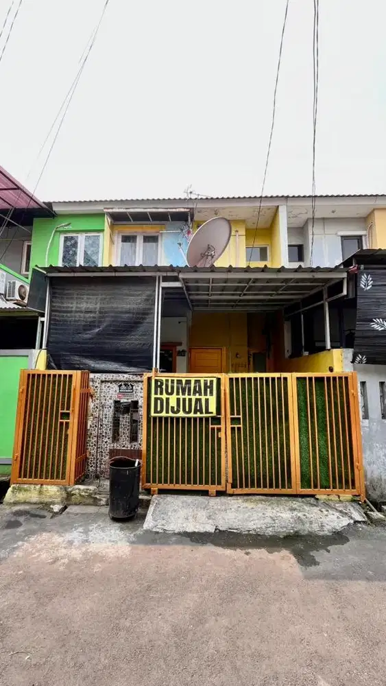 DIJUAL RUMAH 2 LANTAI SIAP HUNI DAN BEBAS BANJIR !!  HARGA BISA NEGO