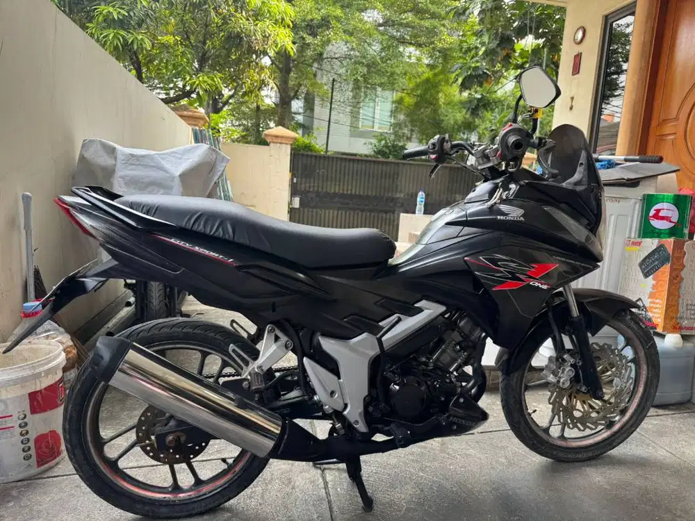 honda  CS one tahun 2008 - hitam - 3.7 jt