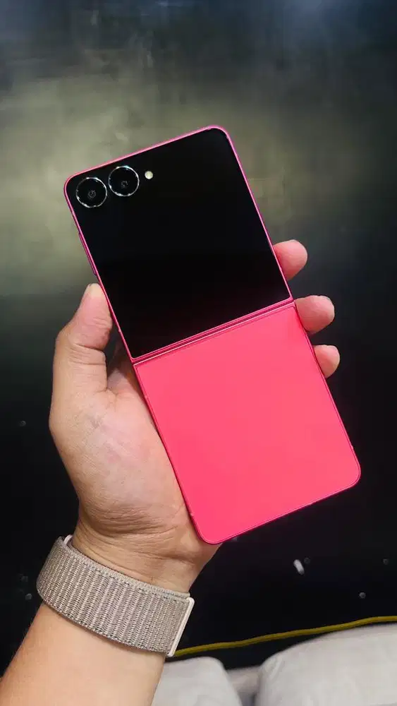 Samsung Z Flip 7 512 GB SEIN Like New