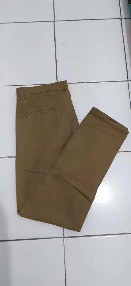 Celana panjang MOC slim fit