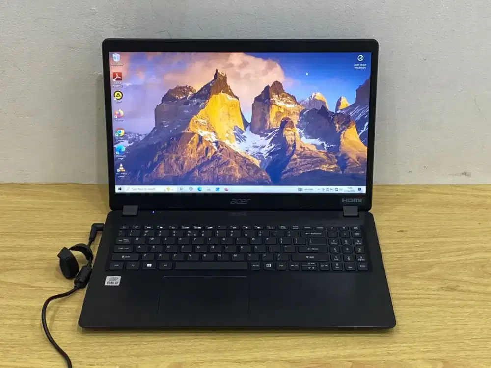 ACER Exstensa 215-52 RAM 4GB SSD 256GB Processor : Intel(R) Core(TM)